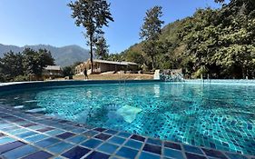 High Bank Himalayan Retreat